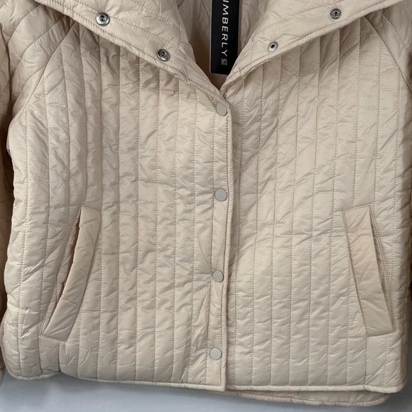Kimberly Quilted Puffer Snap Jacket - Cream. Womens Size Medium. NWT. Oversized - Picture 4 of 11